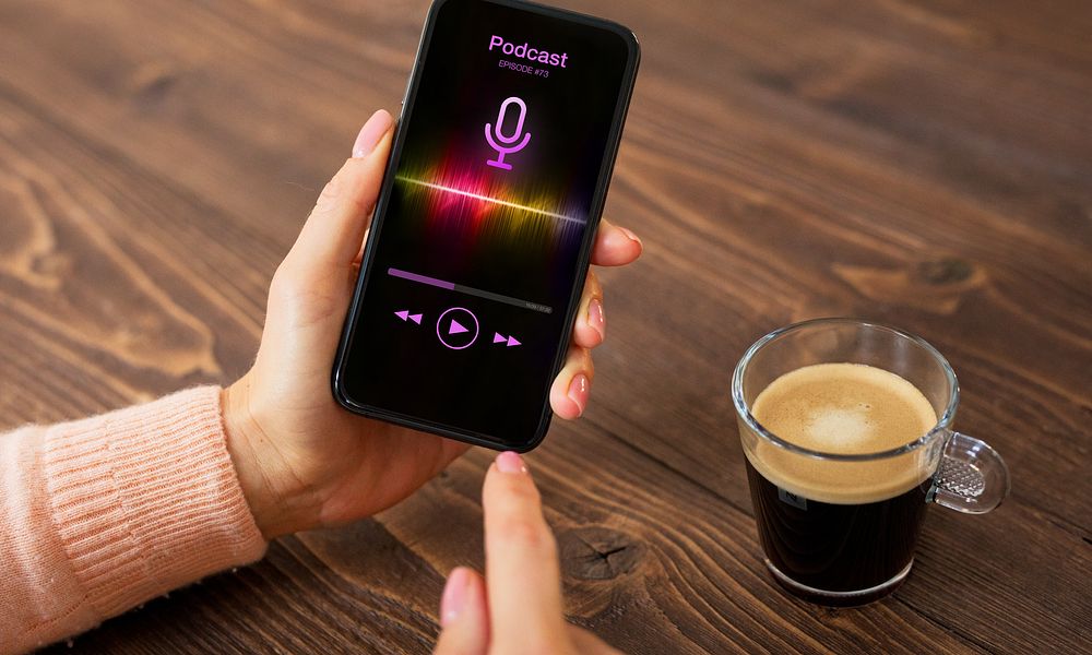 ポッドキャストとは?代表的なアプリや使い方・ラジオとの違いをわかりやすく解説